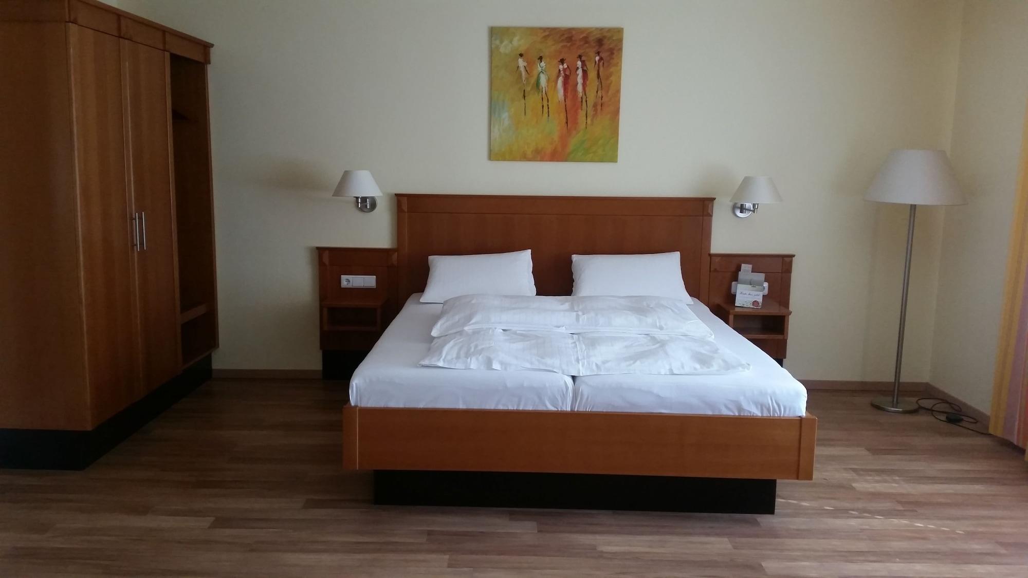 Apartment Hotel Kral - Business Hotel & Serviced Apartments Erlangen Extérieur photo