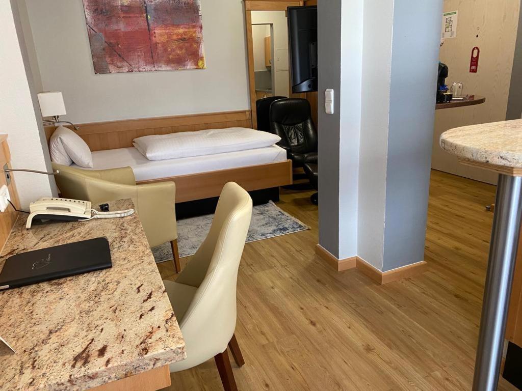 Apartment Hotel Kral - Business Hotel & Serviced Apartments Erlangen Extérieur photo