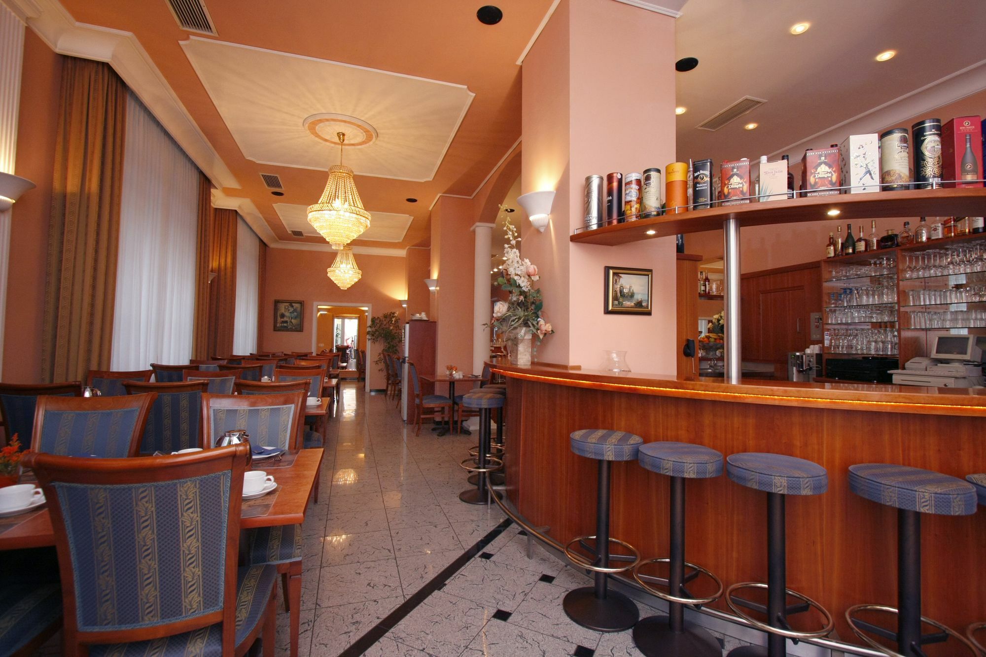 Apartment Hotel Kral - Business Hotel & Serviced Apartments Erlangen Extérieur photo