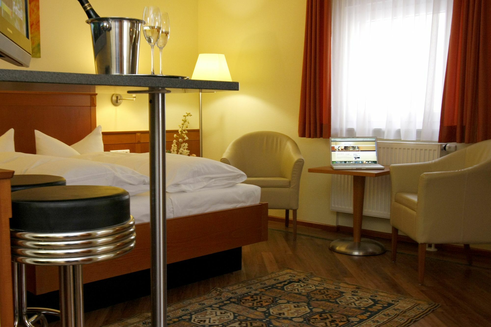 Apartment Hotel Kral - Business Hotel & Serviced Apartments Erlangen Extérieur photo